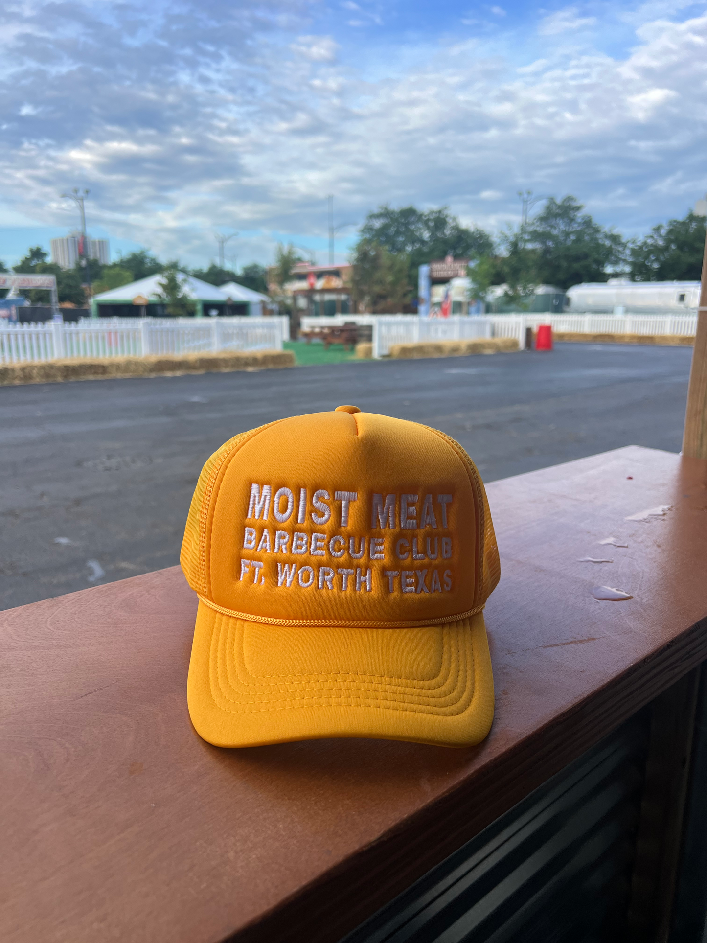 MOIST MEAT BARBECUE CLUB